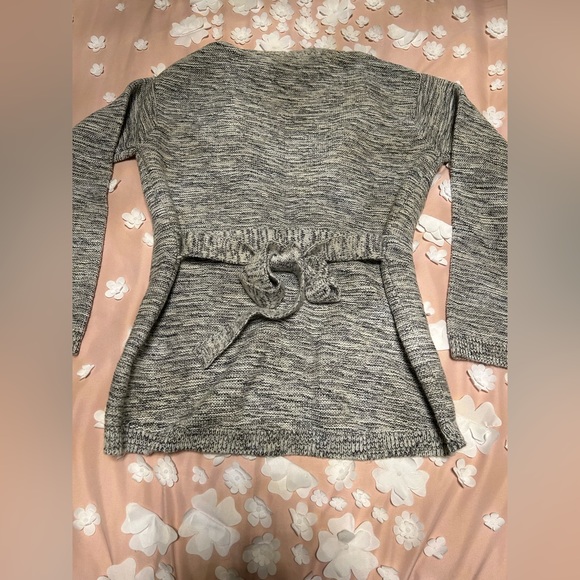 GAP sweater - Picture 2 of 4